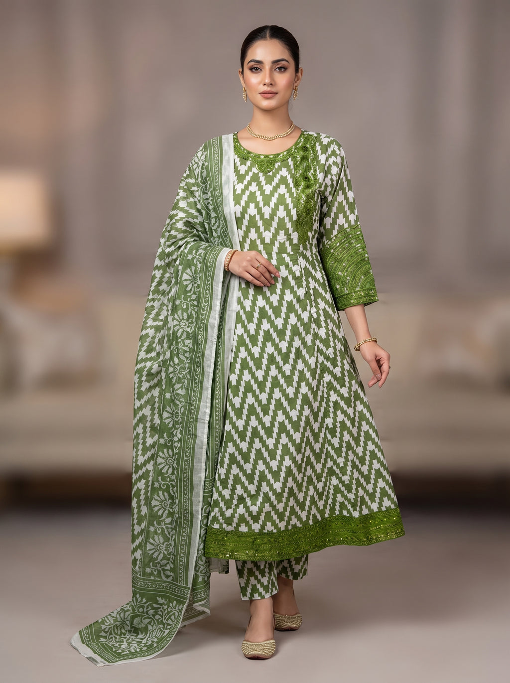 3pc pure lawn frock,touser,dupatta